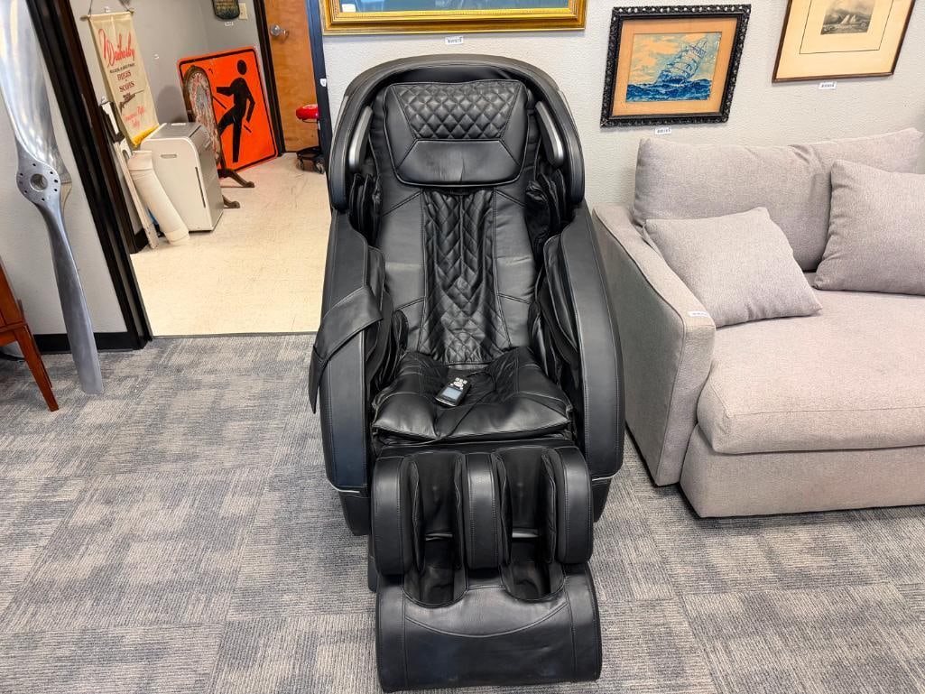 COTORI OOTRI-N900 FULL BODY ELECTRIC MASSAGE CHAIR WITH ZERO GRAVITY POSITIONING: FEATURES SL-TRACK TECHNOLOGY, HEATING ELEMENTS, FOOT ROLLERS, AIRBAG MASSAGE FOR LEGS, ARMS AND SHOULDERS, ADJUSTABLE SHOULDER WIDTHS FOR VARIOUS BODY SIZES, DESIGNED TO EASE TENSION AND
