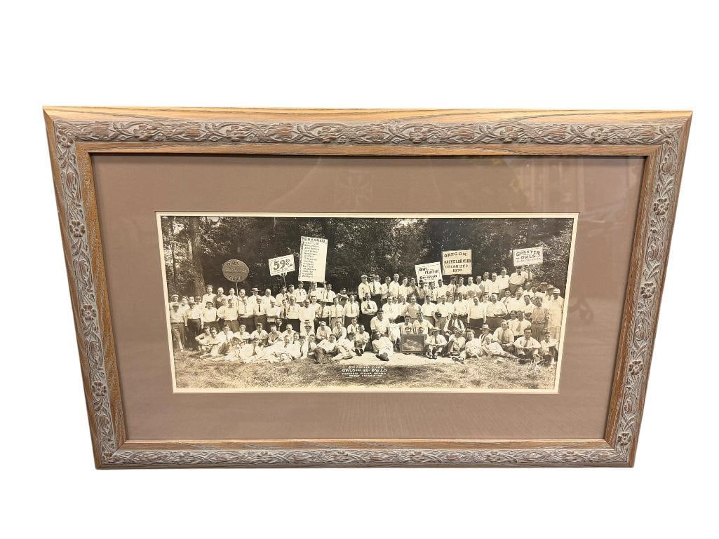 VINTAGE PHOTOGRAPH 59TH ANNUAL OWLS AND EX-OWLS ANNUAL PICNIC AUGUST 1928: OREGON BACHELOR CLUB AND GREATER OWLS ORGANIZATIONS PICNIC, HELD IN OREGON, FRAMED 29" X 18 1/2" FRAME