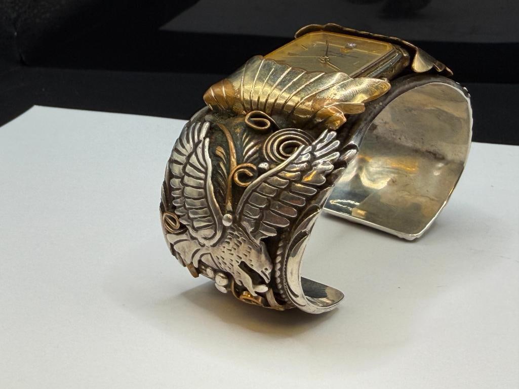 NAVAJO ALLEN CHEE ARTIST SIGNED STERLING SILVER TOOLED SILVER EAGLE, FEATHER, AND SCROLL WATCH CUFF - 5