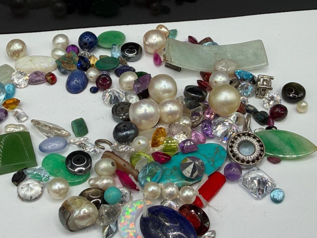 ASSORTED GEMSTONES AND SIMULATED GEMSTONES - 6
