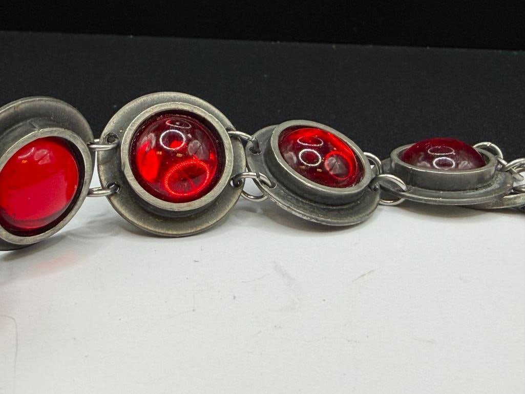 VINTAGE BENT LARSEN TIN DENMARK MADE COSTUME JEWELRY BRACELET WITH RED GLASS CABOCHONS - 4