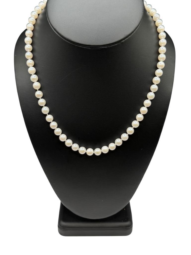 CULTURED PEARL NECKLACE WITH 14K YELLOW GOLD CLASP (1 of 5)