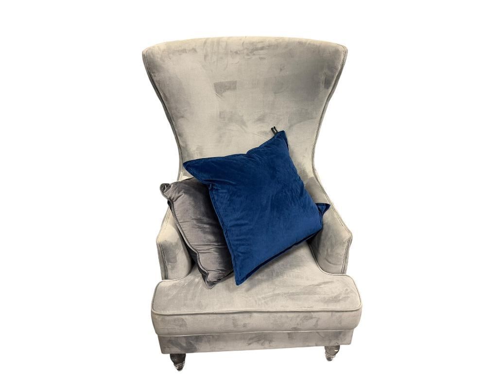 SAFAVIEH MODERN UPHOLSTERED WINFBACK CHAIR WITH ACRYLIC LEGS AND TUFTED BACK (1 of 10)