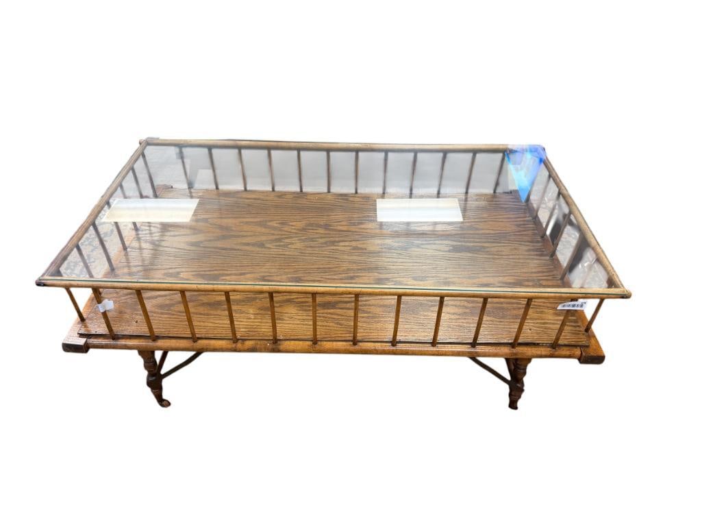 ANTIQUE FARMHOUSE COLLAPSIBLE BABY / DAY BED (1 of 9)