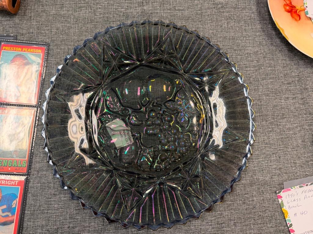 MID-CENTURY FEDERAL GLASS PIONEER IRIDESCENT PLATE FRUIT MOTIF: NO DAMAGE OR REPAIRS 11 1/4" ROUND