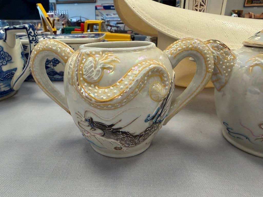 VINTAGE JAPANESE MORIAGE DRAGONWARE LUSTER TEAPOT AND SUGAR BOWL - 3