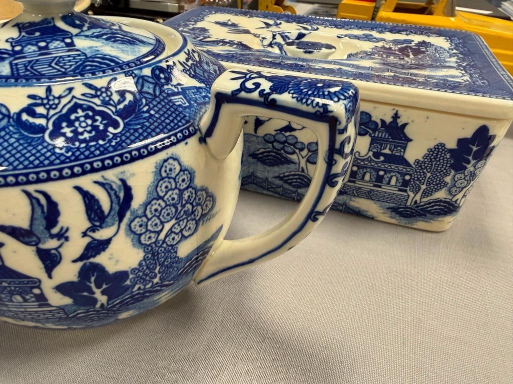 VINTAGE JAPAN BLUE WILLOW CHINA INCLUDES TWO PIECES BY MORIYAMA CIRCA 1920'S - 1940'S - 10
