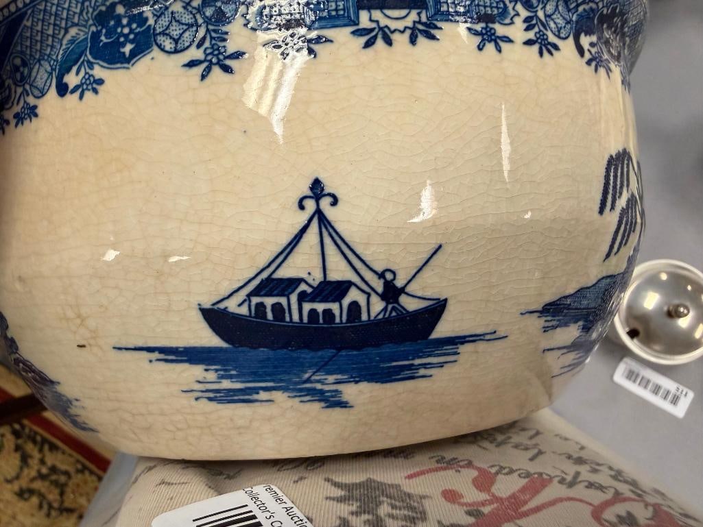 VINTAGE JAPAN BLUE WILLOW CHINA INCLUDES TWO PIECES BY MORIYAMA CIRCA 1920'S - 1940'S - 16