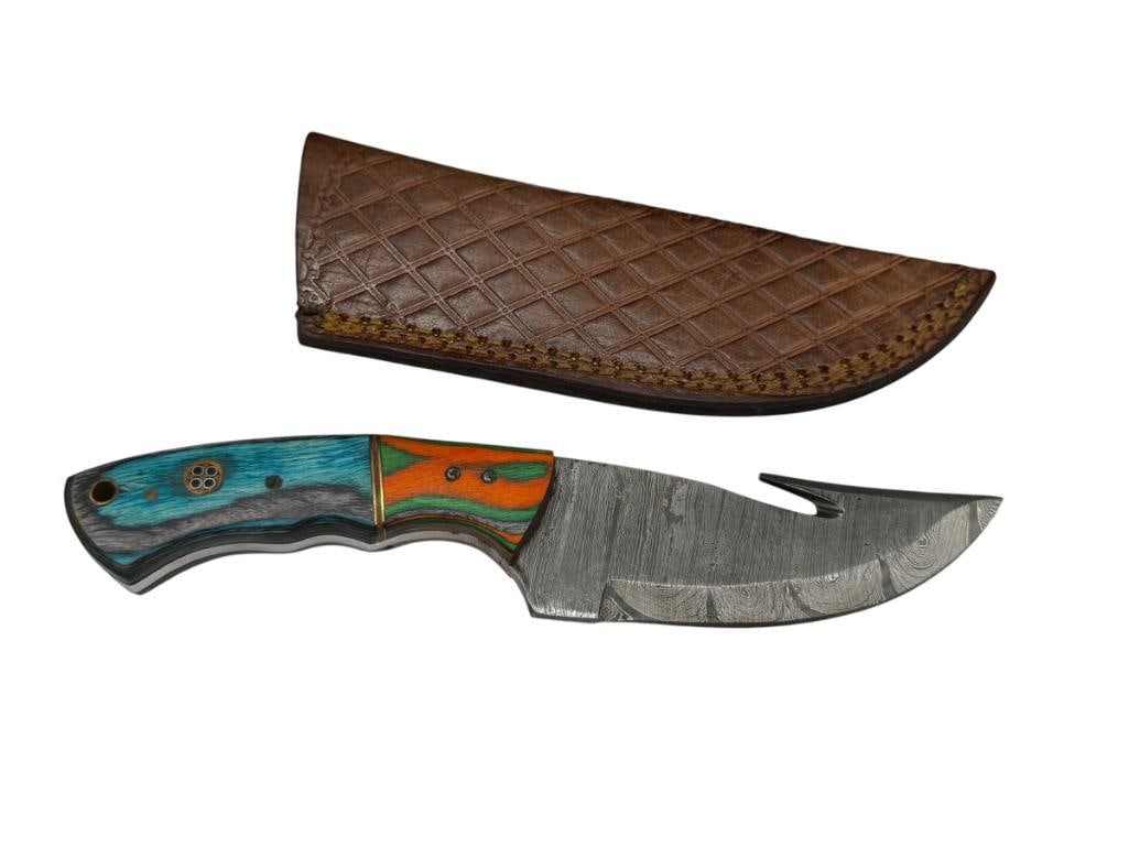 DAMASCUS STEEL FIXED BLADE KNIFE FEATURING FULL TANG BLADE WITH GUT HOOK (1 of 8)
