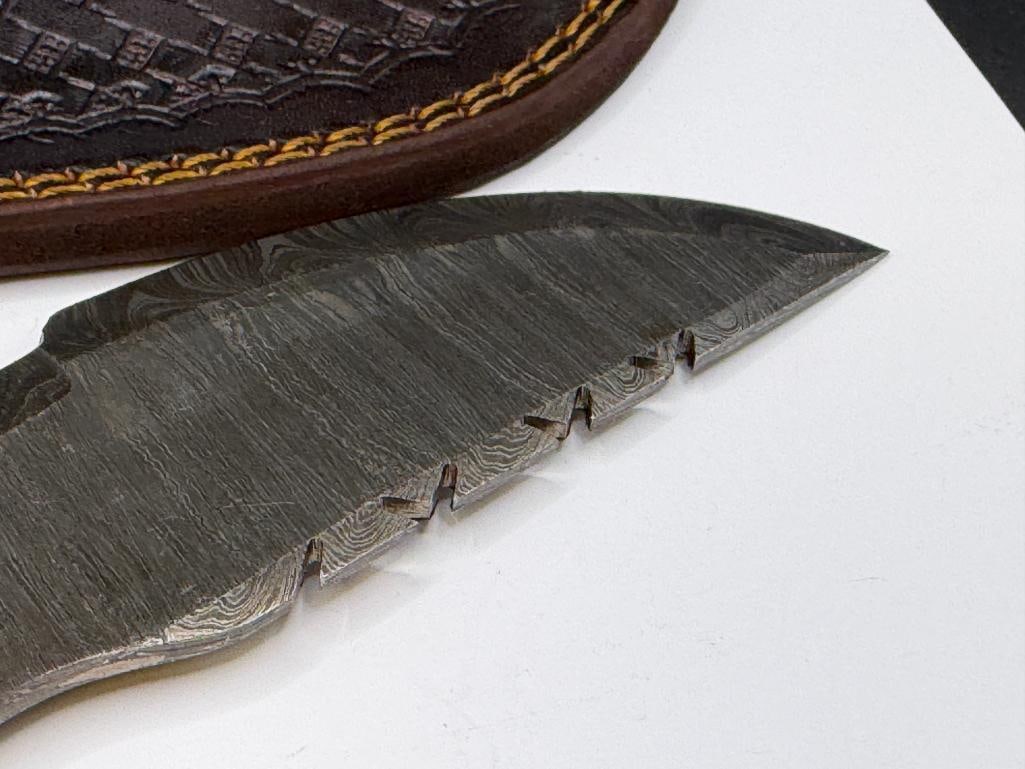 DAMASCUS STEEL FIXED BLADE TRACKER STYLE KNIFE - 8