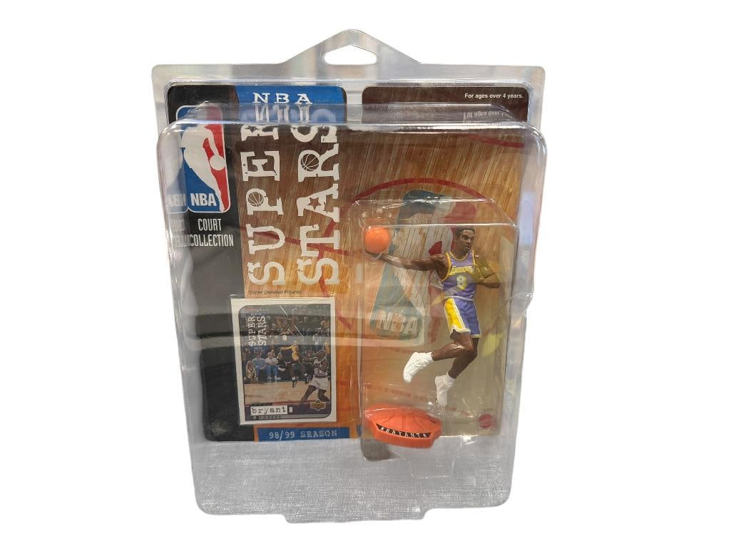 NBA SUPERSTARS COURT COLLECTION KOBE BRYANT SPORTS ACTIN FIGURE 98/99 SEASON MATTEL NO. 21865-0910 (1 of 9)