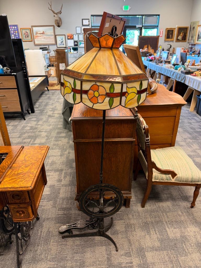 ANTIQUE TREADLE CAST IRON FLOOR LAMP WITH FLORAL STAINED GLASS SHADE - 2