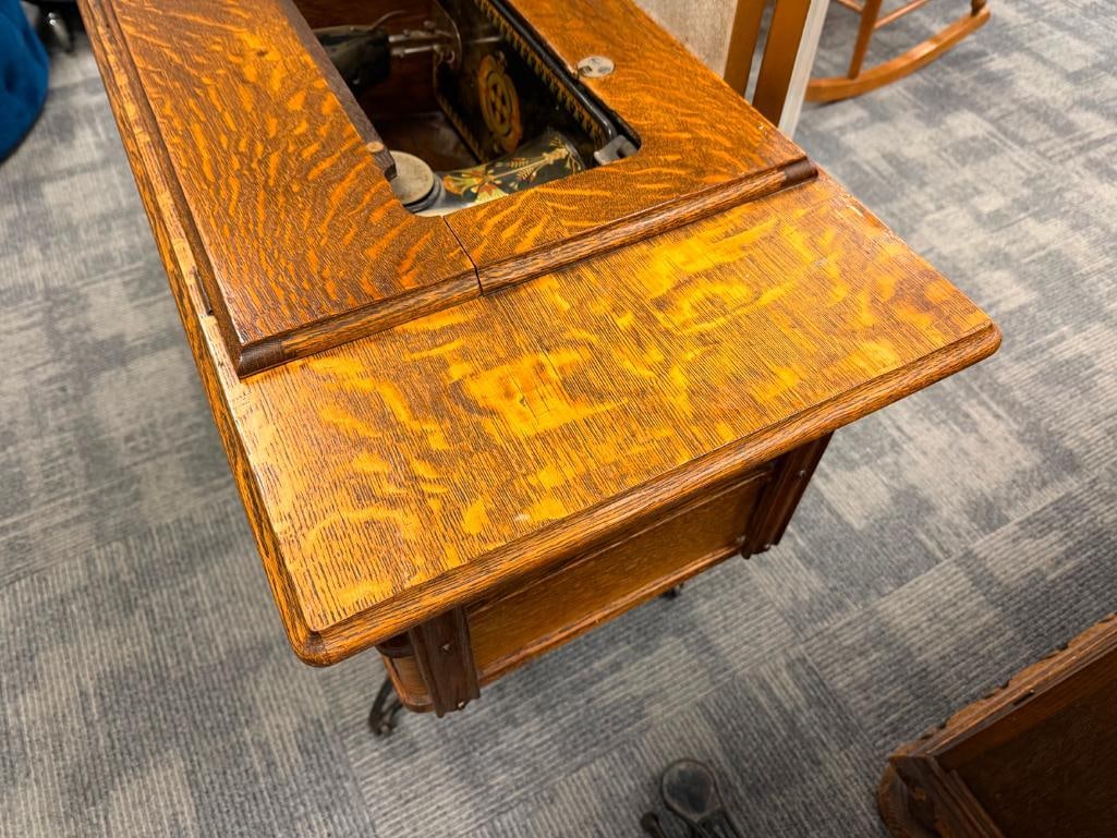 ANTIQUE SINGER TREADLE SEWING MACHINE SERIAL NO. H304508 - 17