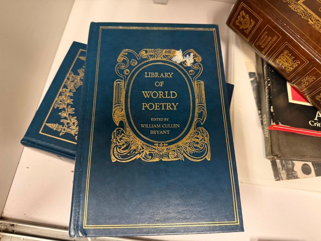 THREE COLLECTIBLE HARDCOVER BOOKS PUBLISHED BY AVENAL BOOKS INCLUDING WILLIAM SHAKESPEARE - 8