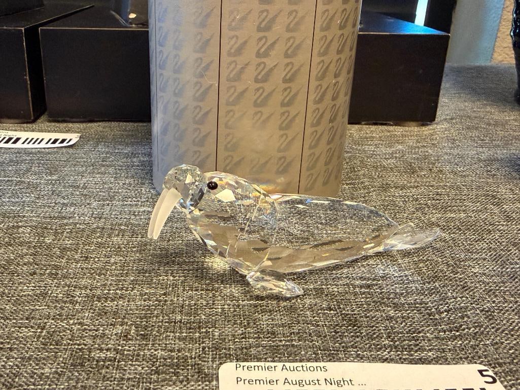 SWAROVSKI CRYSTAL WALRUS DESIGNED BY MICHAEL STAMEY RELEASED IN 1989 KINGDOM OF ICE AND SNOW - 2