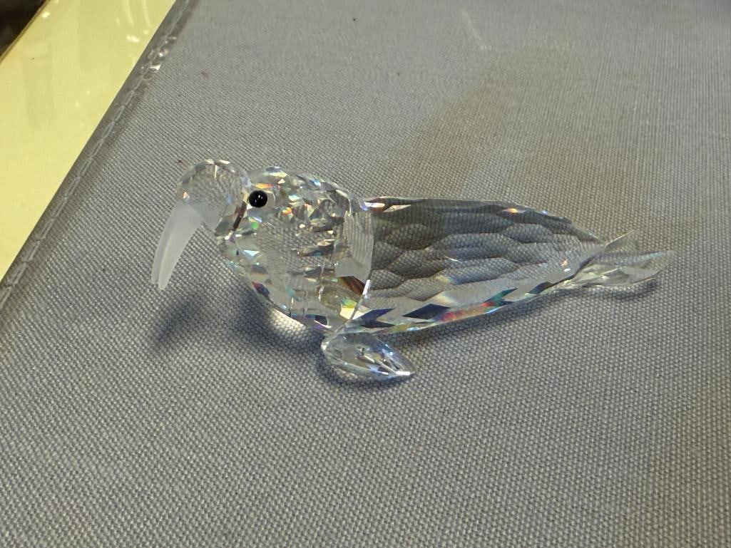 SWAROVSKI CRYSTAL WALRUS DESIGNED BY MICHAEL STAMEY RELEASED IN 1989 KINGDOM OF ICE AND SNOW - 4