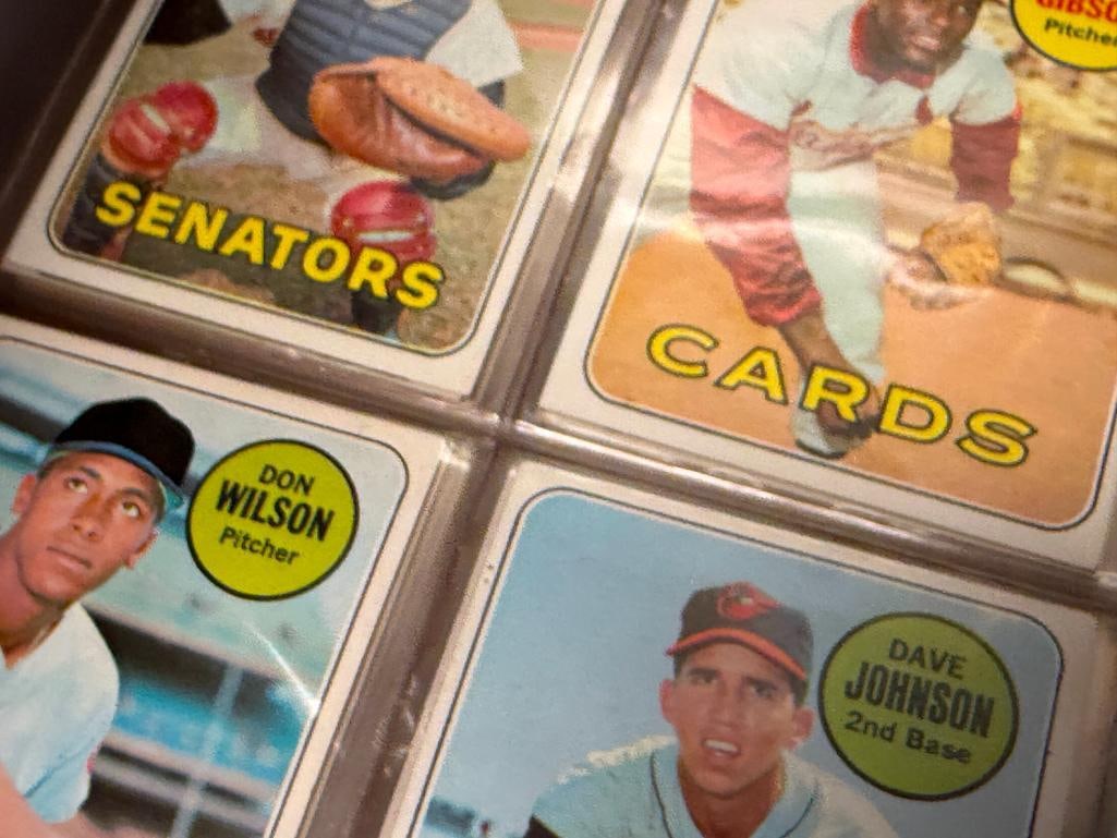 1969 TOPPS BASEBALL SET WITH HALL OF FAMERS AND STAR CARDS NEAR COMPLETE - 13