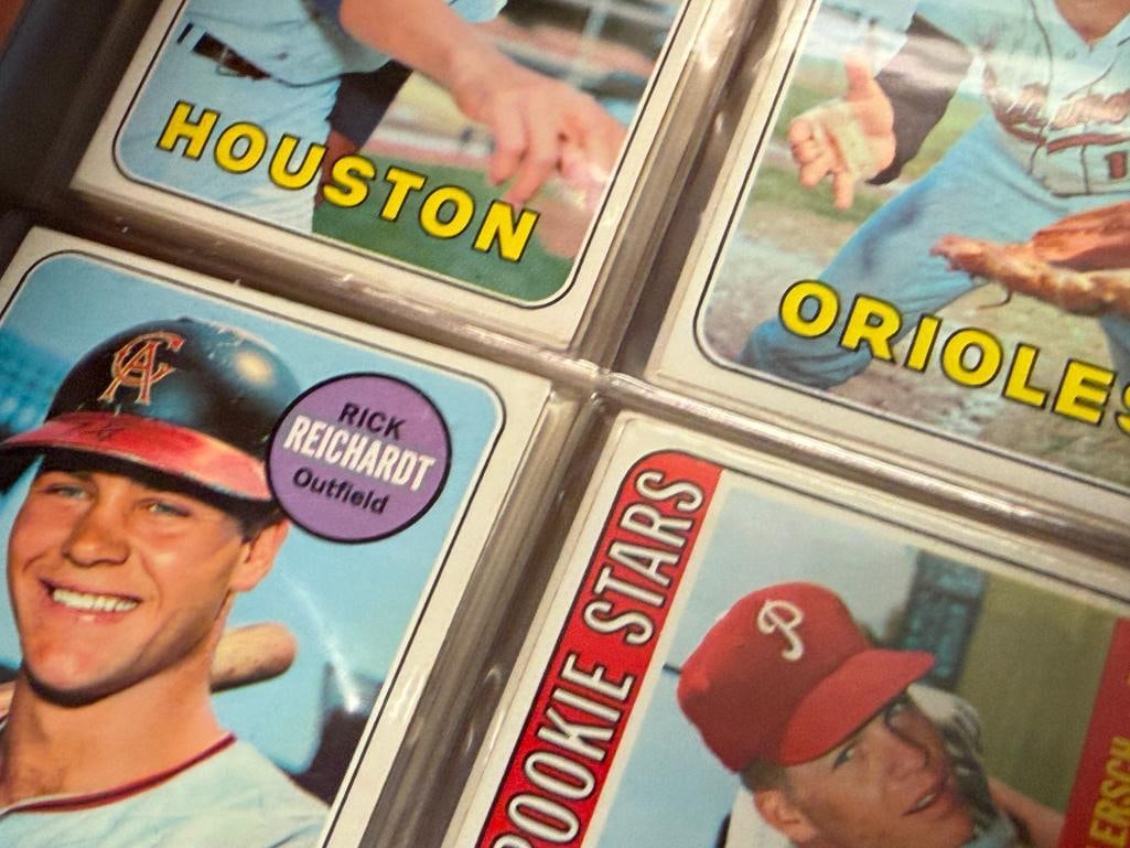 1969 TOPPS BASEBALL SET WITH HALL OF FAMERS AND STAR CARDS NEAR COMPLETE - 14