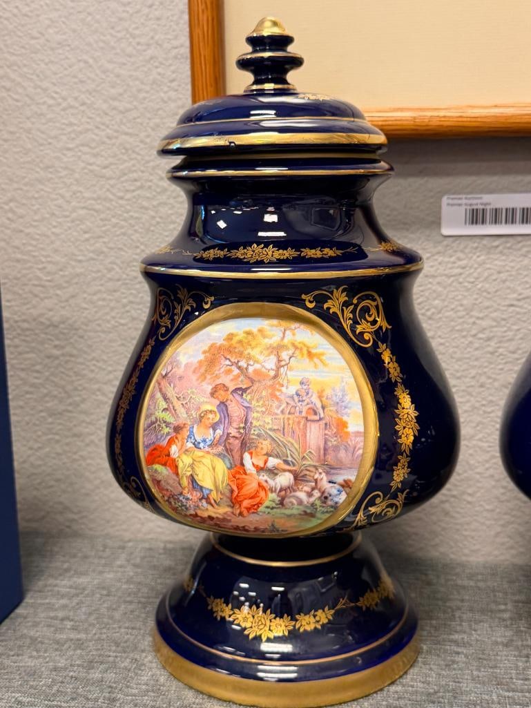 KERAMOS CAPODIMONTE ITALIAN PORCELAIN VASES IN COBALT WITH GILT ACCENTS AND ROAMNTIC SCENES - 2