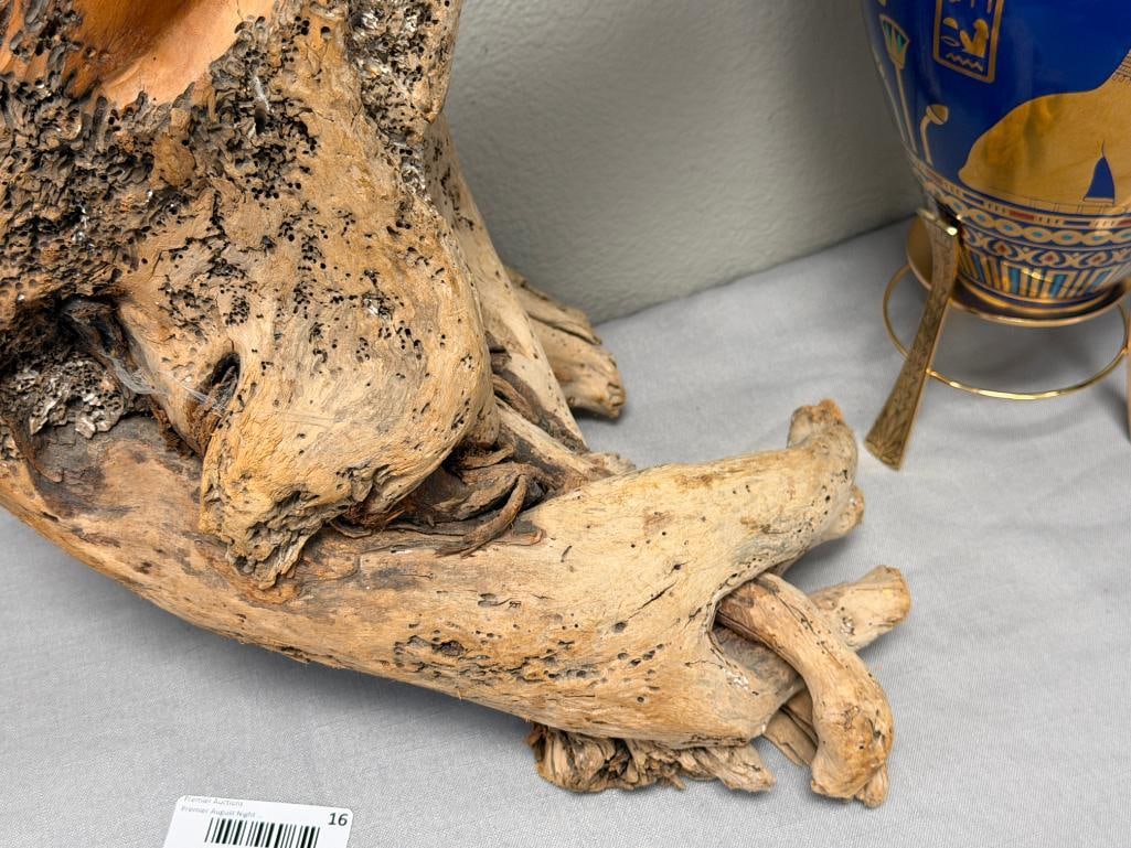 20TH CENTURY CARVED NATURAL DRIFTWOOD SCULPTURE OF TWO DOLPHINS - 4