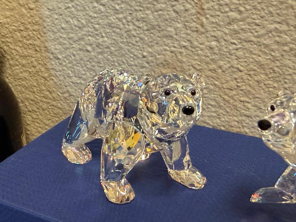 SWAROVSKI CRYSTAL SCS ANNUAL 2011 POLAR BEAR CUBS SIKU CRYSTAL MOONLIGHT NO. 1079156 - 6