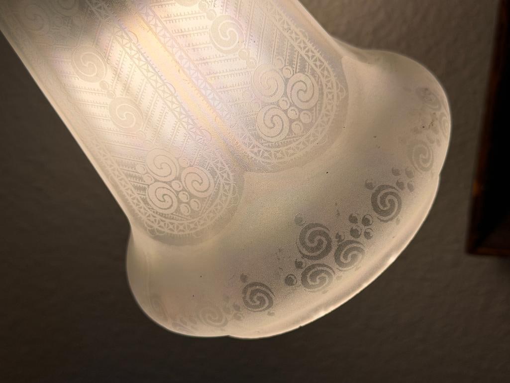 ART NOUVEAU STYLE BRASS DOUBLE-ARM TABLE LAMP WITH ACID ETCHED IRIDESCENT SHADES MADE IN GERMANY - 11