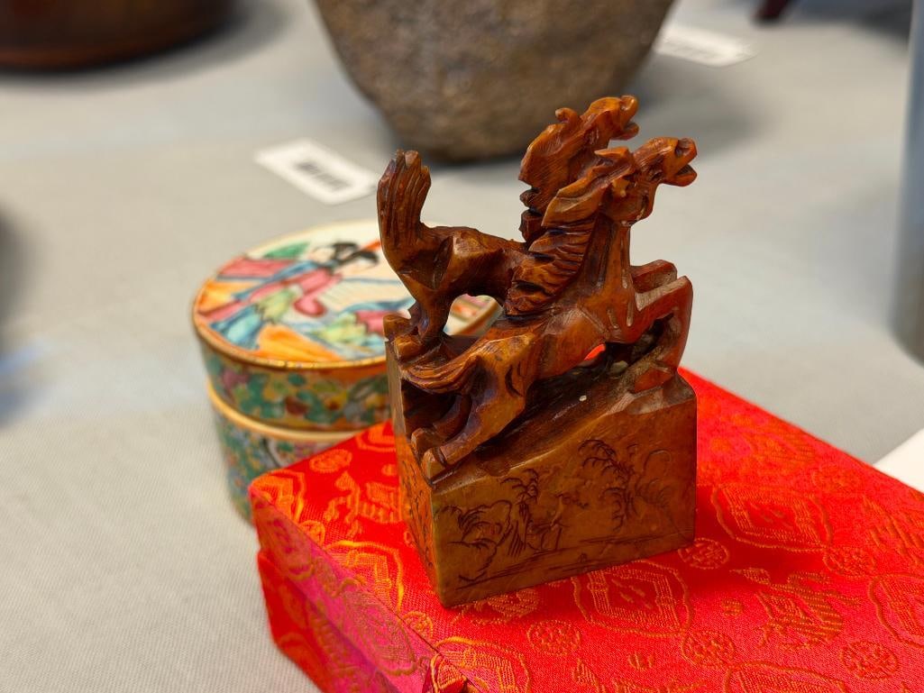 CHINESE ROSE MEDALLION HAND PAINTED PORCELAIN JAR AND CARVED STONE TANG HORSES CHOP SEAL - 4