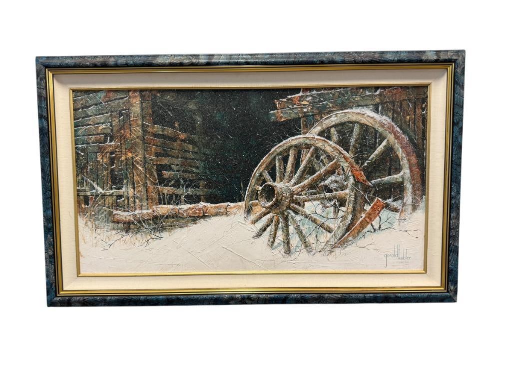 GERALD KUBLER AMERICAN ART HISTORIAN ORIGINAL MIXED MEDIA ORIGINAL PAINTING: GERALD KUBLER (1912-1996) WAS AN ART HISTORIAN AND PAINTER, ART DEPICTS SNOWY SCENE OF WAGON WHEELS LEANING NEAR BUILDING, SIGNED LOWER RIGHT, FRAMED 35" X 21" FRAME