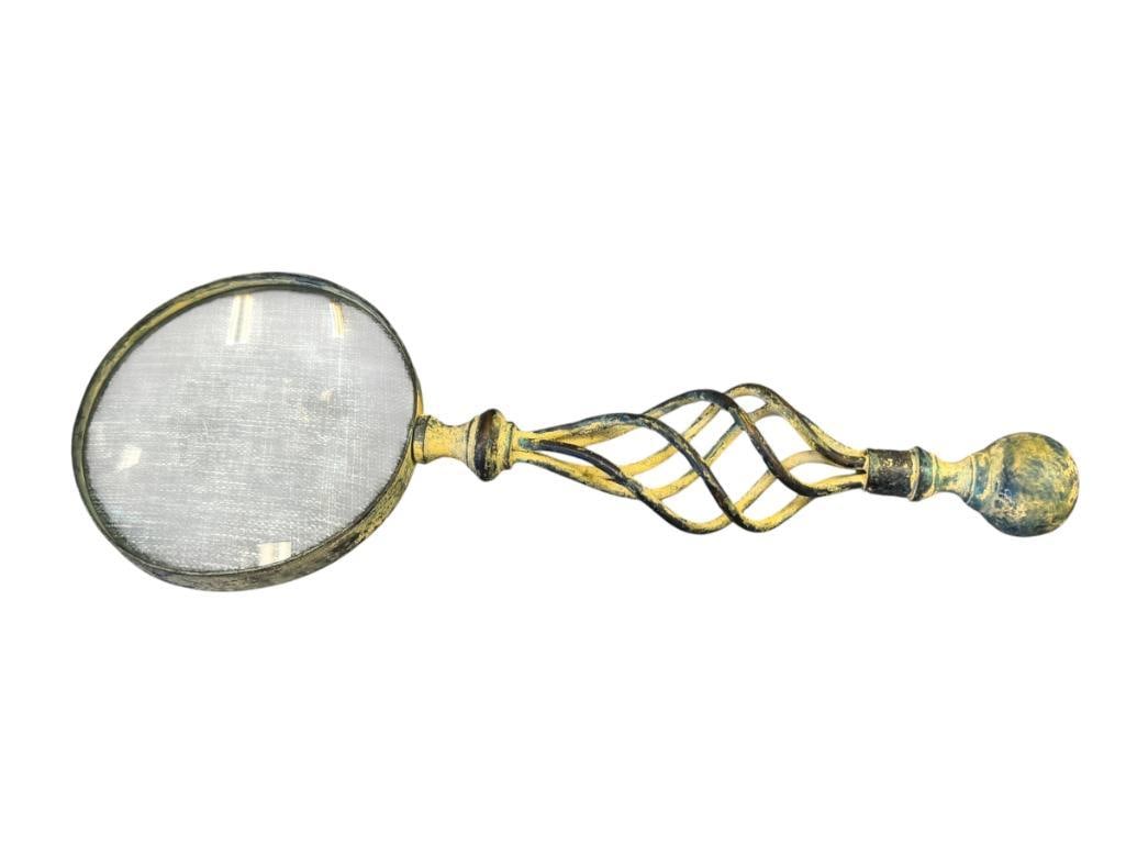 DECORATIVE DUG UP LOOK MAGNIFYING GLASS WITH METAL SPIRAL HANDLE (1 of 5)