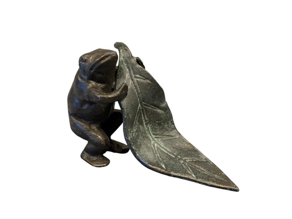 HEAVY CAST IRON FROG AND LEAF DOOR STOP (1 of 6)