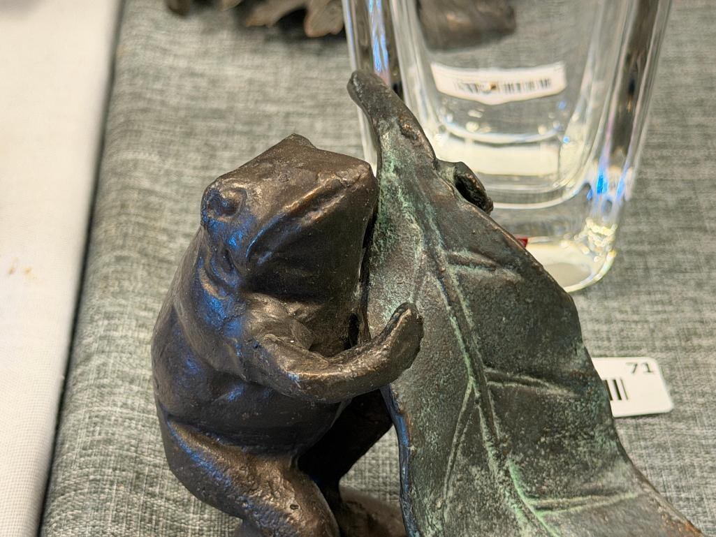 HEAVY CAST IRON FROG AND LEAF DOOR STOP - 3