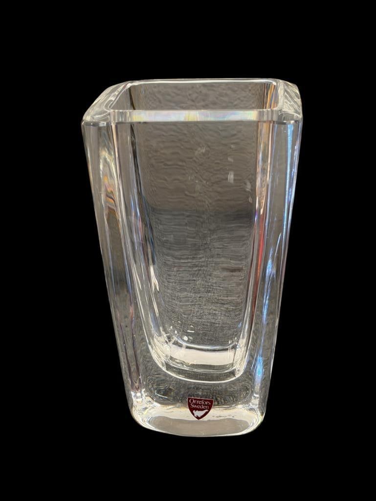 ORREFORS SWEDISH CRYSTAL MODERN RECTANGULAR VASE: SIGNED ON THE BOTTOM WITH ORIGINAL LABEL, NO CHIPS OR SCRATCHES 6 1/2" H
