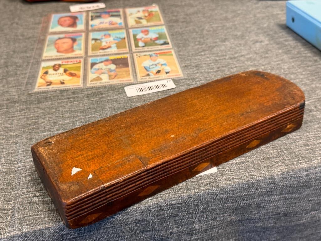 19TH CENTURY HAND CRAFTED OAK CRIBBAGE BOARD WITH DIAMOND DESIGN INLAY - 4