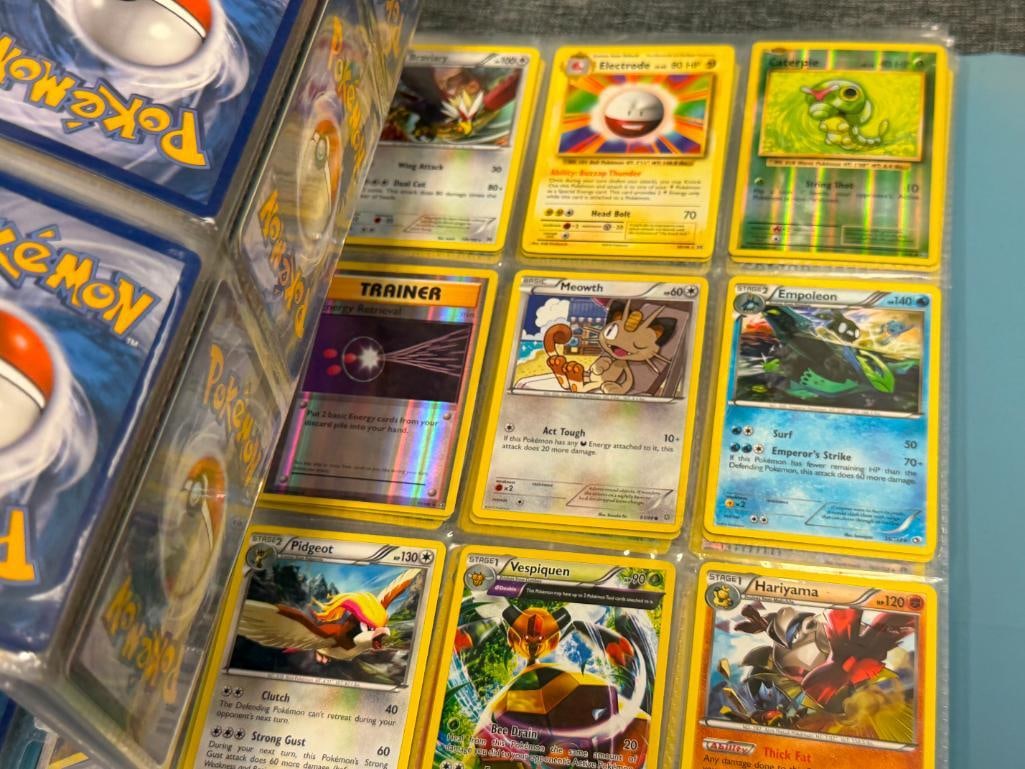 OVER 260 POKEMON GAME TRADING CARDS 2014-2018 INCLUDES MANY FOIL / HOLOGRAM CARDS - 11