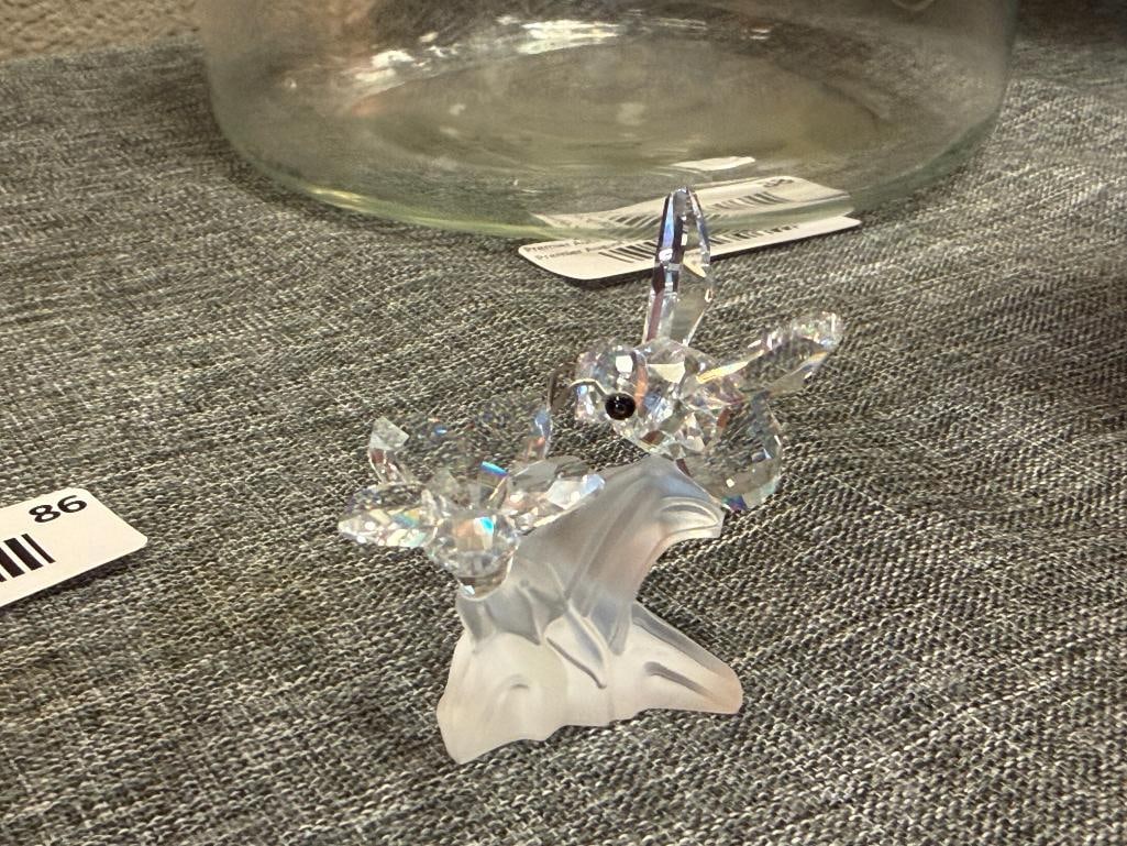 SWAROVSKI CRYSTAL BUMBLEE ON FLOWER FIGURINE NO. 166185 AMONG FLOWERS AND FOLIAGE RETIRED - 2
