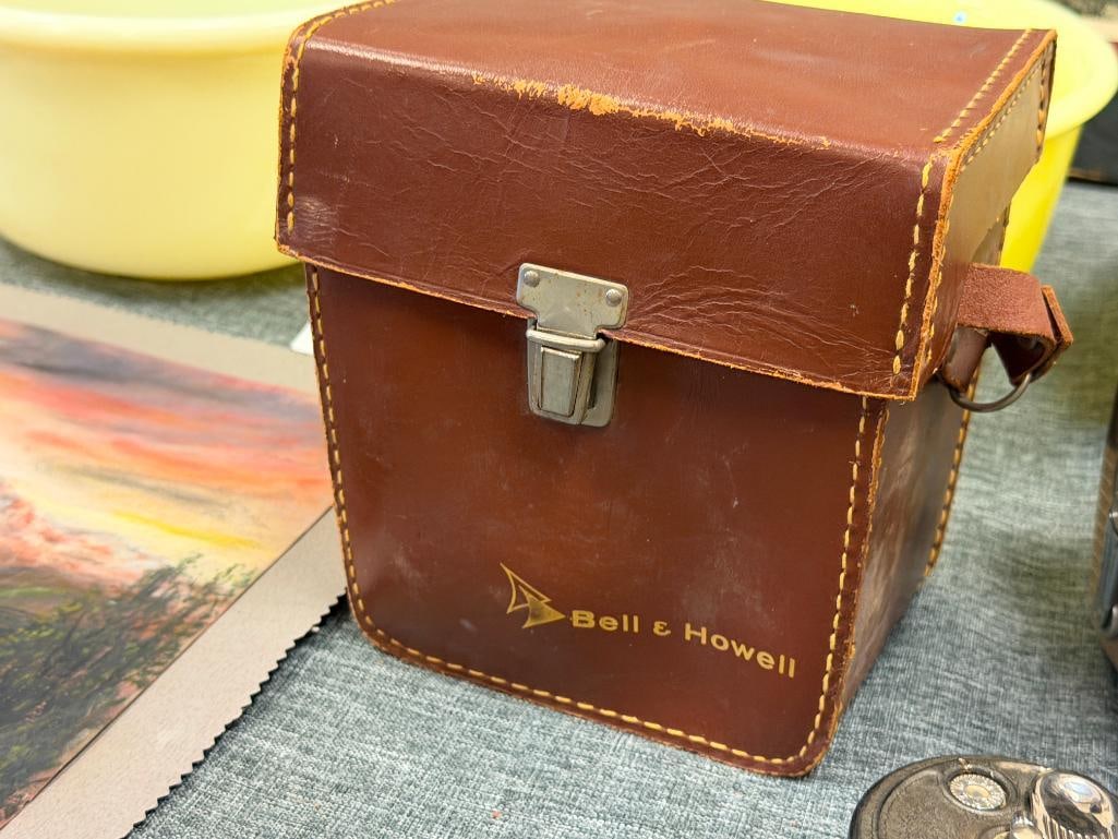 VINTAGE 8MM FILM / MOVIE CAMERAS BELL & HOWELL SUN DIAL 333 AND 134 CAMERA, KEYSTONE K-8 AND K26 - 11