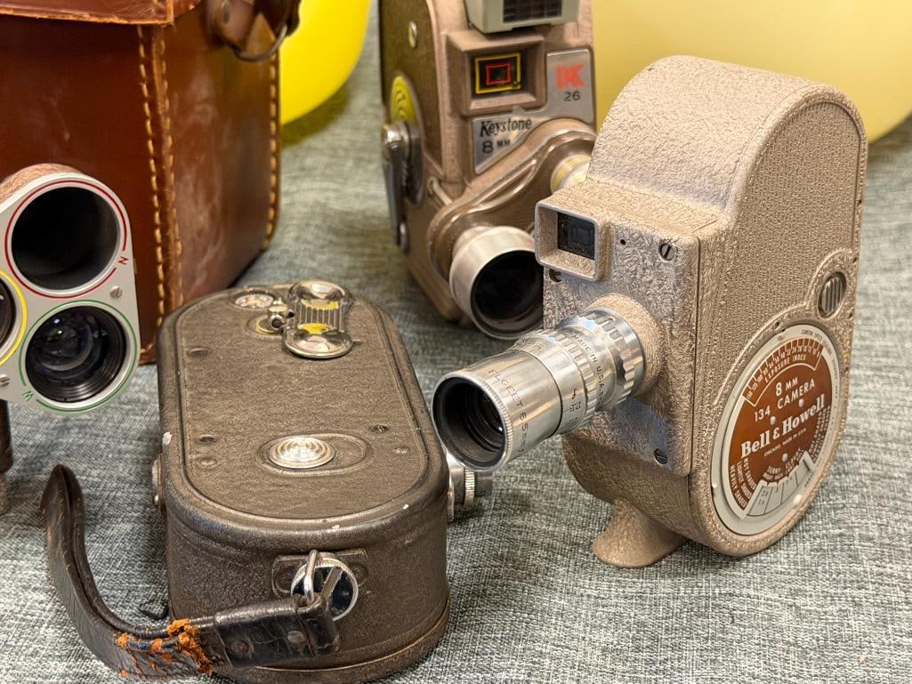 VINTAGE 8MM FILM / MOVIE CAMERAS BELL & HOWELL SUN DIAL 333 AND 134 CAMERA, KEYSTONE K-8 AND K26 - 2