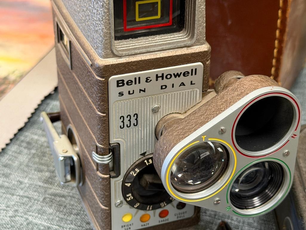 VINTAGE 8MM FILM / MOVIE CAMERAS BELL & HOWELL SUN DIAL 333 AND 134 CAMERA, KEYSTONE K-8 AND K26 - 9