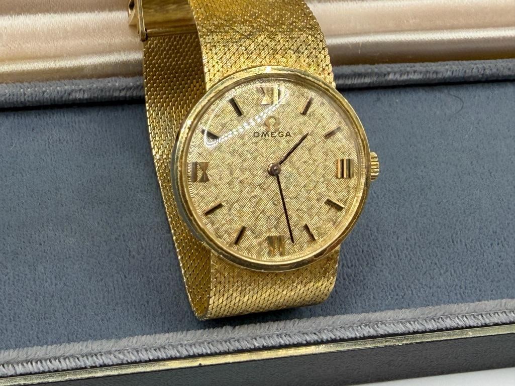 VINTAGE 14K YELLOW GOLD CASE AND BAND 1960'S-70'S OMEGA 620 17 JEWEL SUPERFLAT MOVEMENT WRISTWATCH - 3