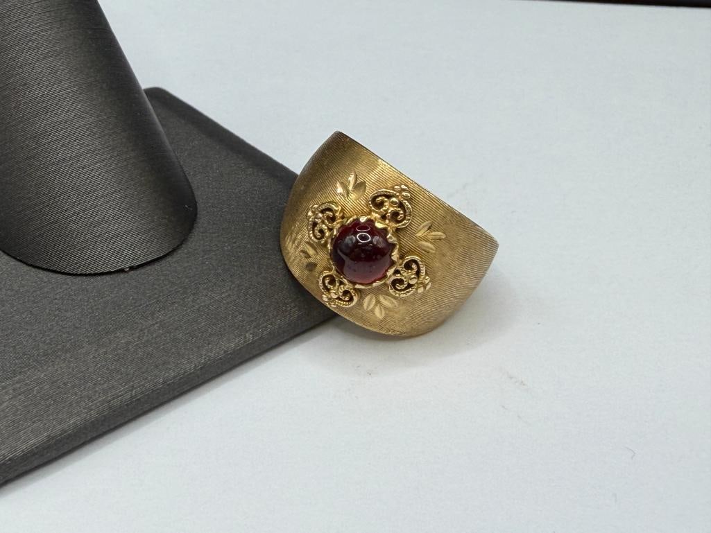 14K YELLOW GOLD ITALIAN MILOR ROUND CABOCHON GARNET RING - 3