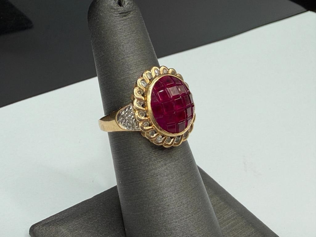 14K YELLOW GOLD PRINCESS CUT RUBY AND DIAMOND FASHION RING - 2