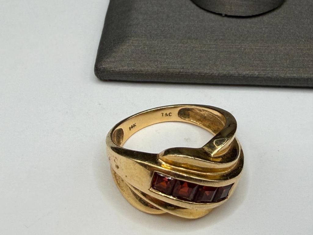 14K YELLOW GOLD TOWN & COUNTRY DESIGNER SIGNED CHANNEL SET PRINCESS CUT GARNET RING - 5