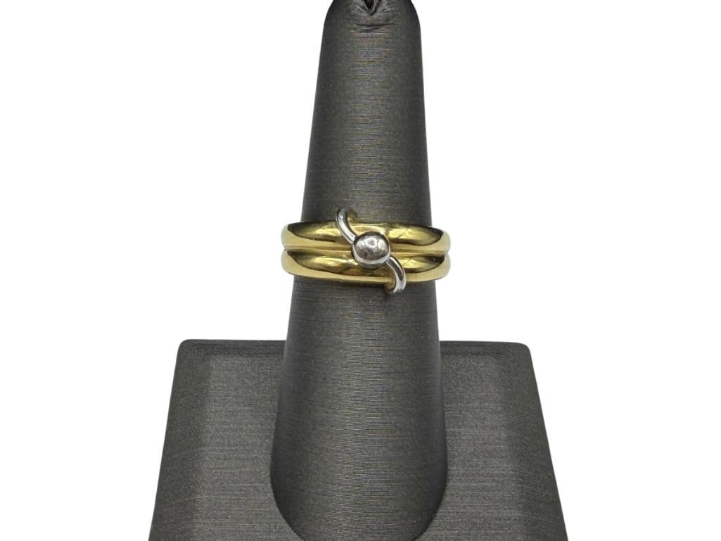 18K YELLOW GOLD AND WHITE GOLD ACCENTED DUAL BAND RIBBED DESIGN FASHION RING: UNIQUE DESIGN, DESIGNER HALLMARKED "RZN" SIZE 6 3/4, 3/8" FRONT, 5.12 GRAMS