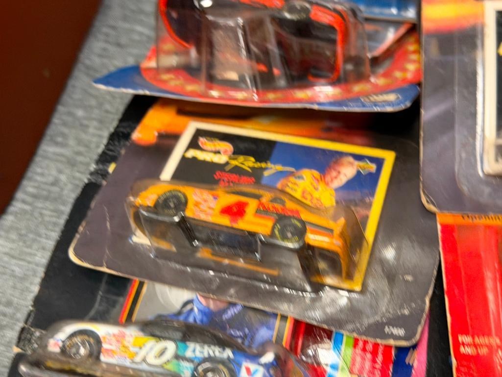 RACING CHAMPIONS, WINNER'S CORNER, HOTWHEELS RACING 1/64 DIE-CAST NASCAR TOY CARS - 7
