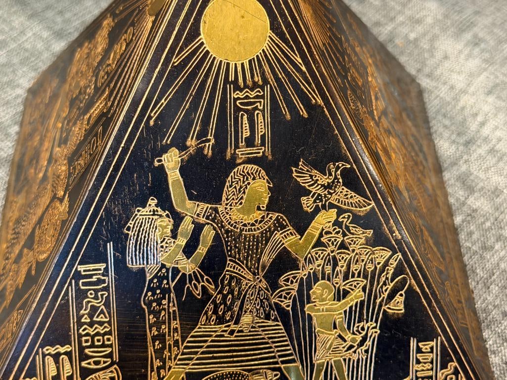 DECORATIVE EGYPTIAN DECOR BUSTS AND PYRAMID - 3
