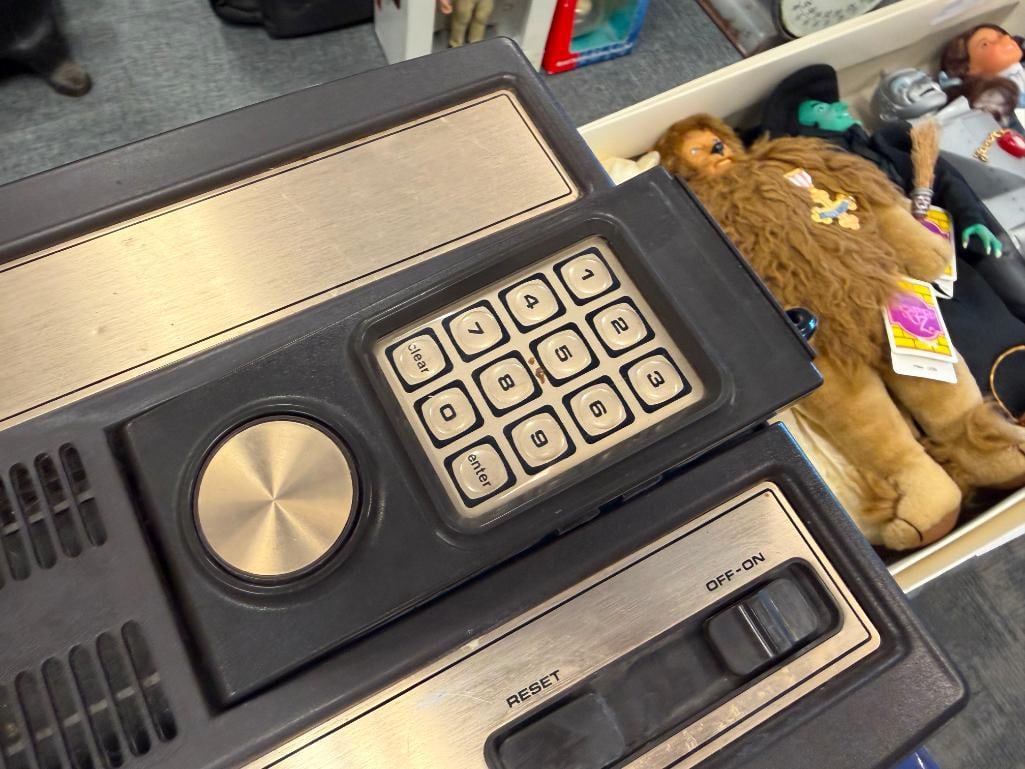 MATTEL INTELLIVISION RETRO GAME MODEL 2609A WITH SIMCYCEL GAMEBOX WITH ORIGINAL BOX - 11