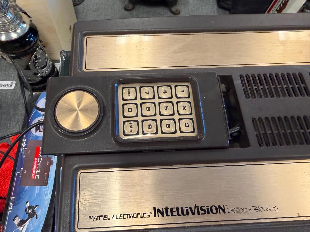 MATTEL INTELLIVISION RETRO GAME MODEL 2609A WITH SIMCYCEL GAMEBOX WITH ORIGINAL BOX - 12