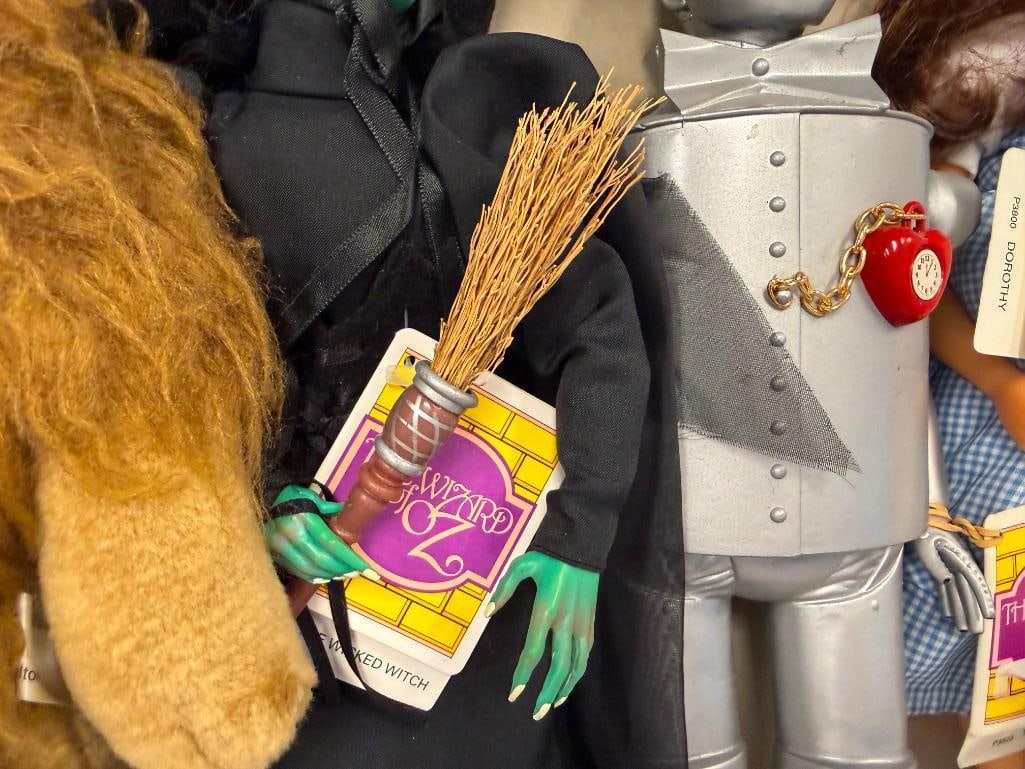 1987 TURNER ENTERTAINMENT HAMILTON GIFTS WIZARD OF OZ VINYL DOLL COLLECTION - 13