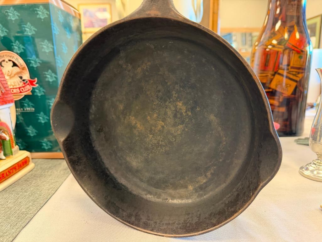 VINTAGE GRISWOLD 699 CAST IRON SKILLET PLUS THREE ADDITIONAL CAST IRON SKILETS - 7