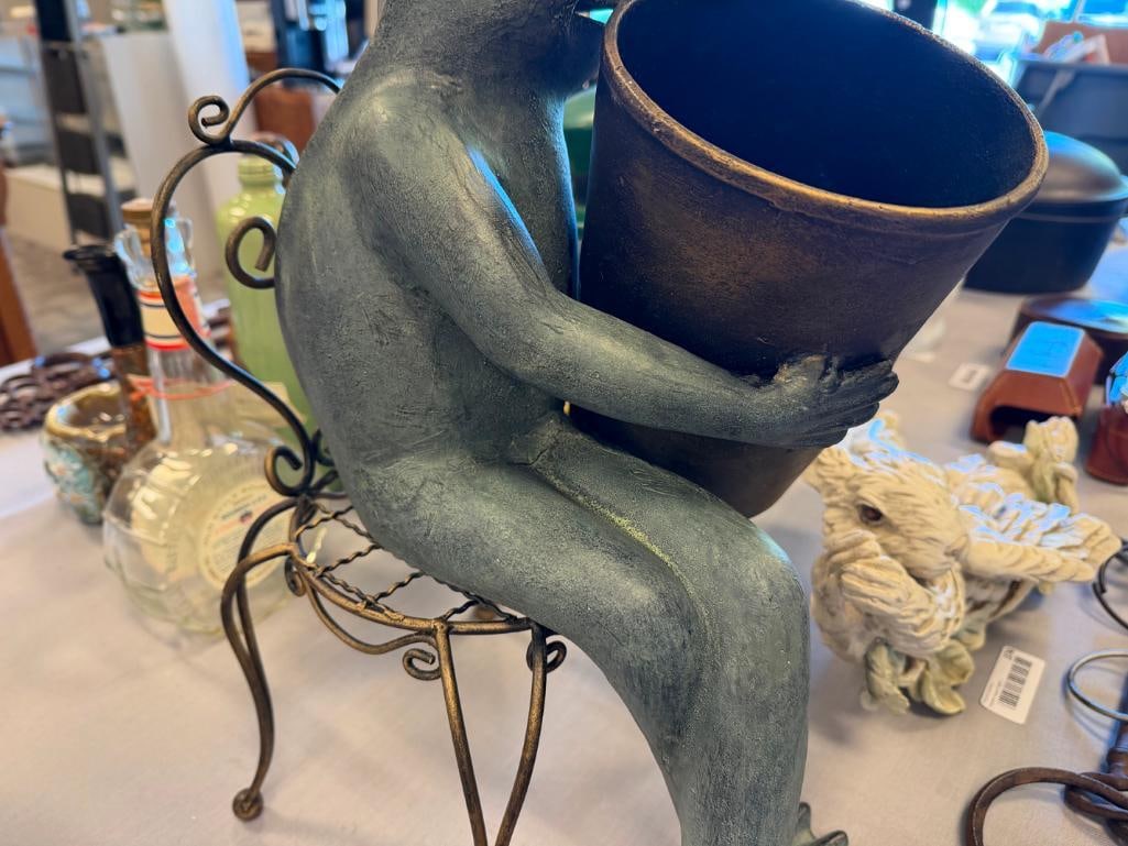 SPI HOME CAST ALUMINUM GREEN THUMB FROG INDOOR / OUTDOOR FIGURE - 8